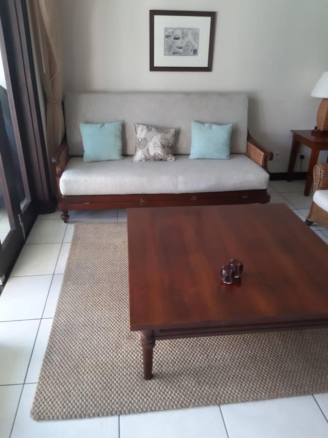Cocoon Apartment Victoria Bagian luar foto