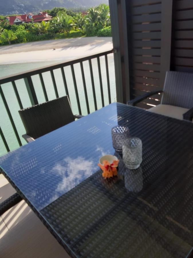 Cocoon Apartment Victoria Bagian luar foto